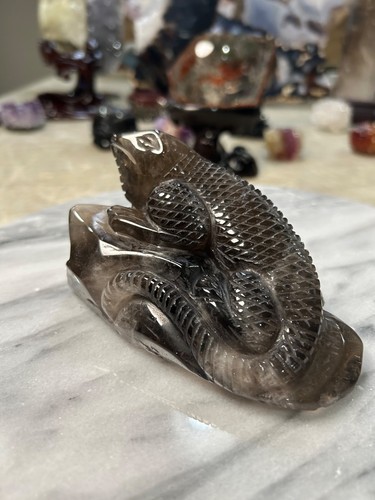 Smoky quartz lizard - smoky,